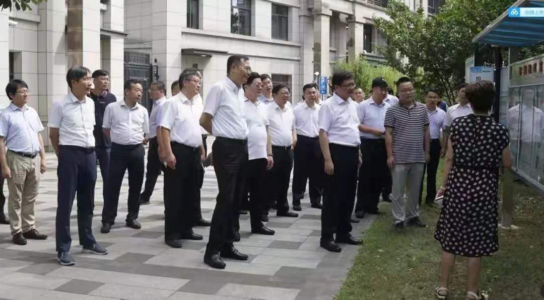 南京市高淳区党政代表团一行考察怀盛怡庭小区 南京市高淳区党政代表团一行考察怀盛怡庭小区