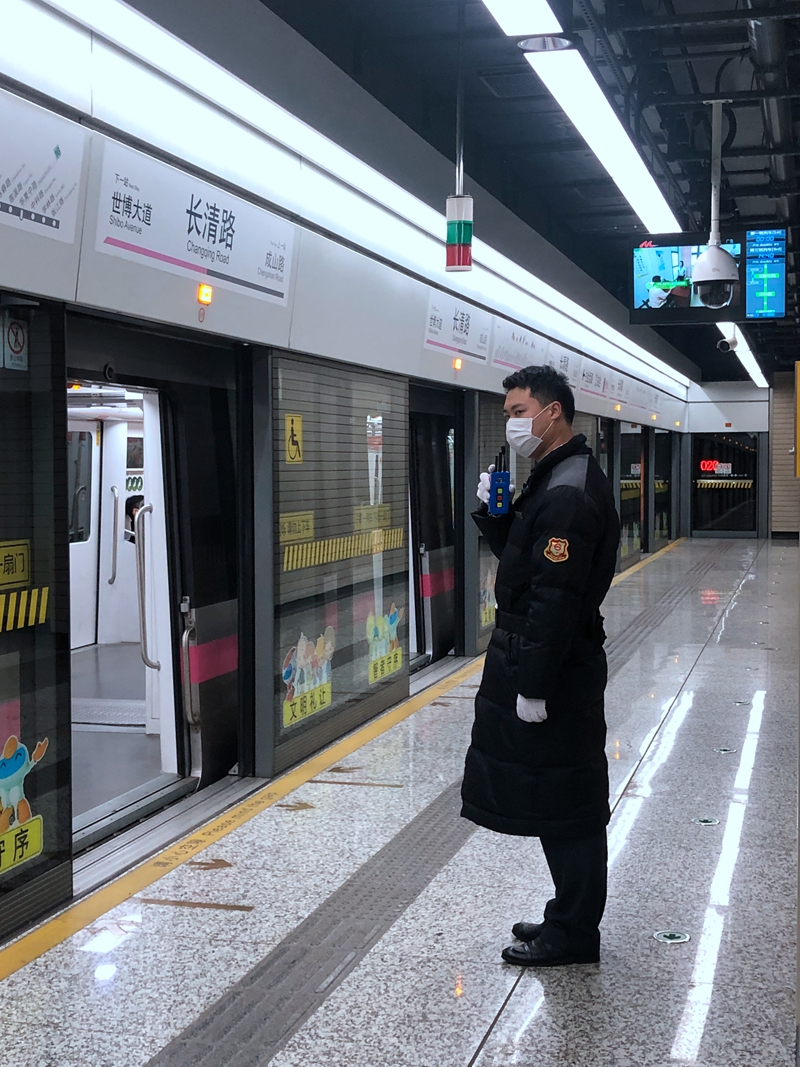 为了明天的曙光,今天我们逆风而行! 为了明天的曙光,今天我们逆风而行!