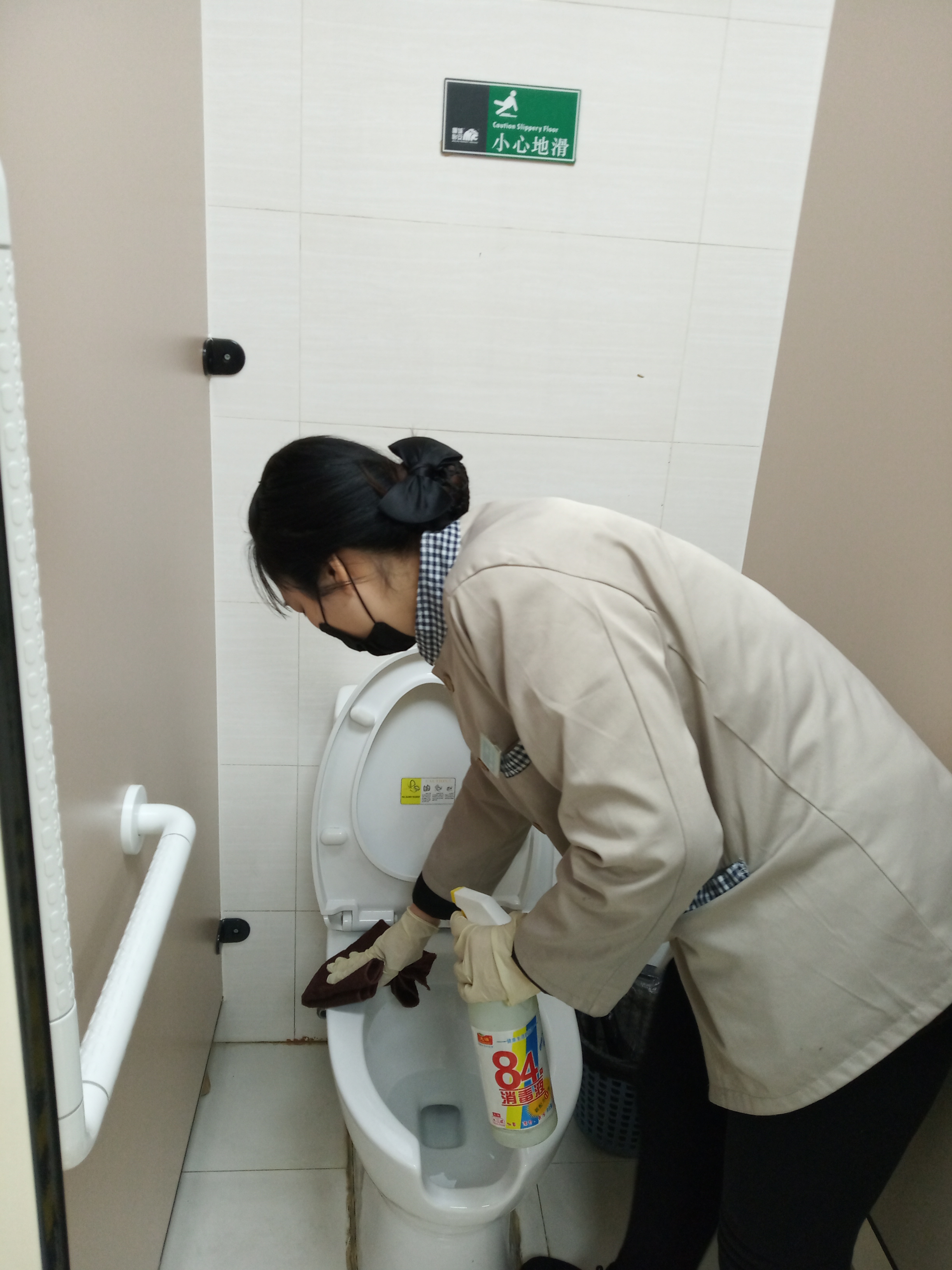 为了明天的曙光,今天我们逆风而行! 为了明天的曙光,今天我们逆风而行!