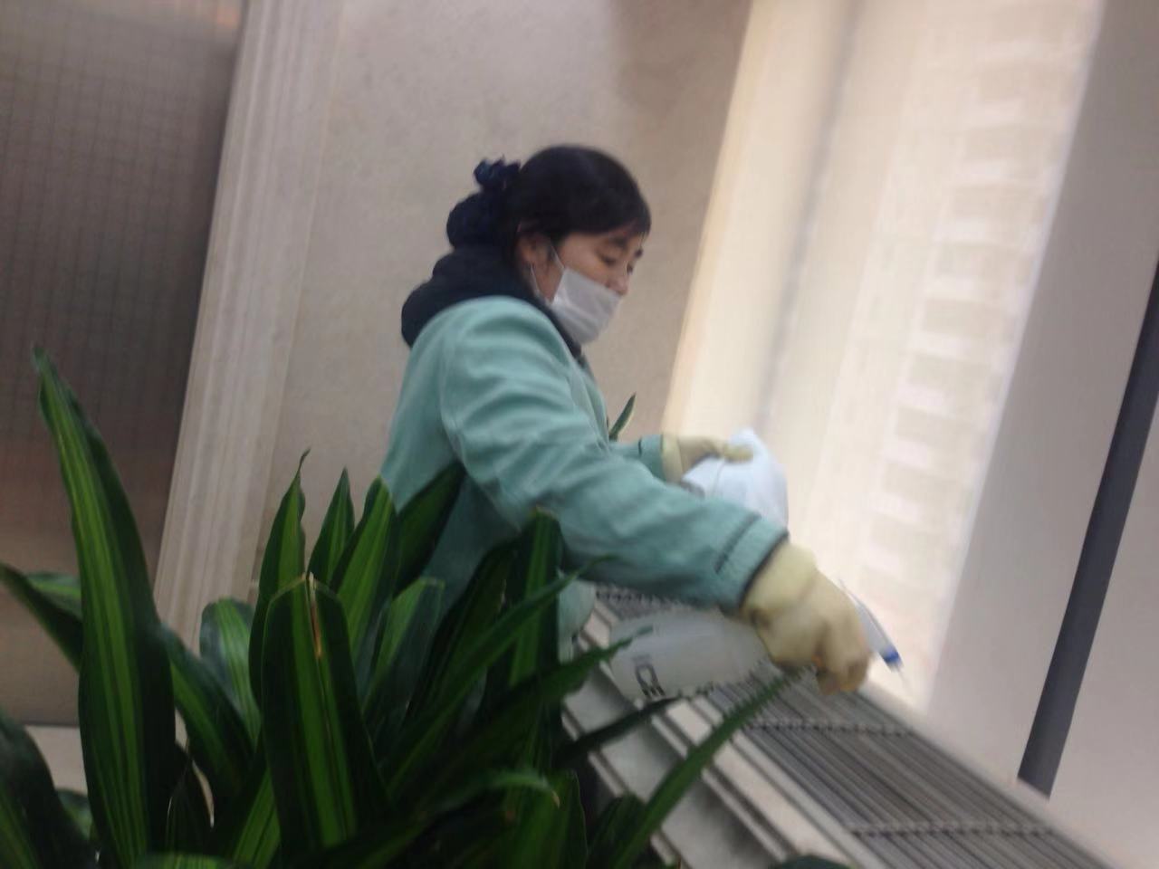 为了明天的曙光,今天我们逆风而行! 为了明天的曙光,今天我们逆风而行!