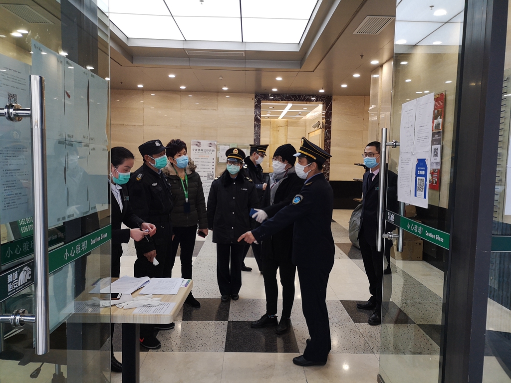 市卫健委督导组现场检查莲花国际广场防疫防控工作 市卫健委督导组现场检查莲花国际广场防疫防控工作
