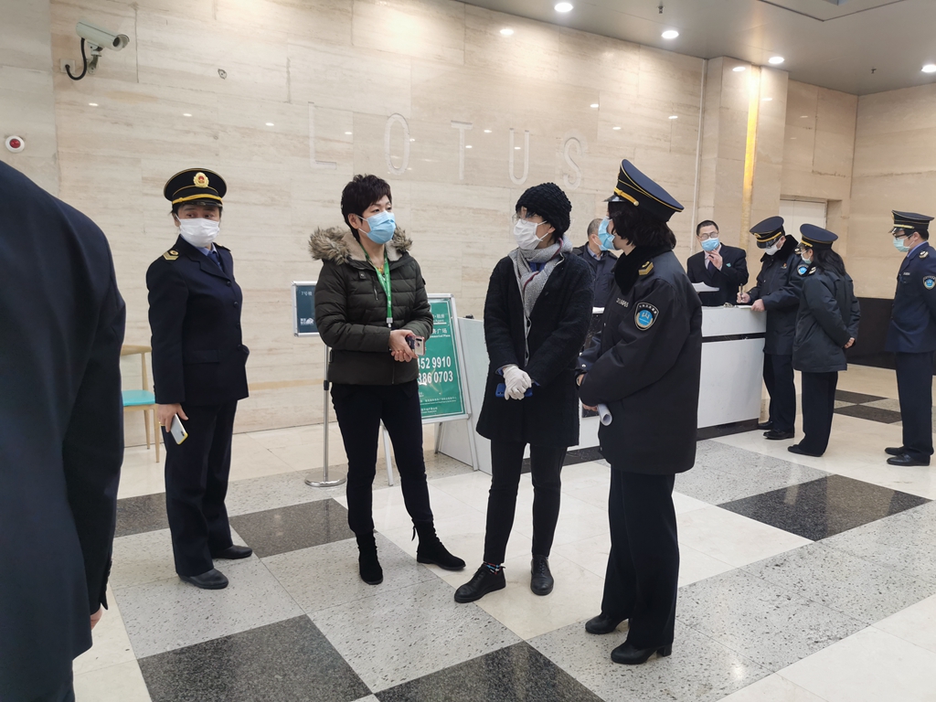 市卫健委督导组现场检查莲花国际广场防疫防控工作 市卫健委督导组现场检查莲花国际广场防疫防控工作