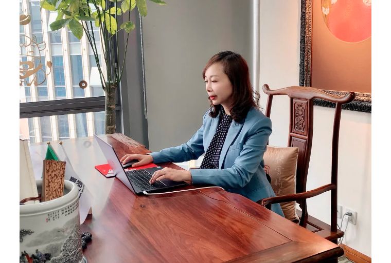 狮城怡安董事长徐新女士荣获“2019-2020年度上海市三八红旗手”称号! 狮城怡安董事长徐新女士荣获“2019-2020年度上海市三八红旗手”称号!
